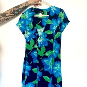 vintage dawn joy floral dress with rose button details